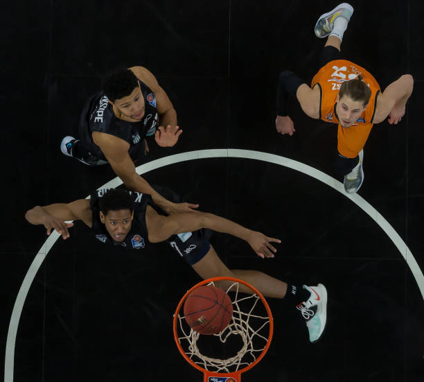 领先优势的 领先优势的