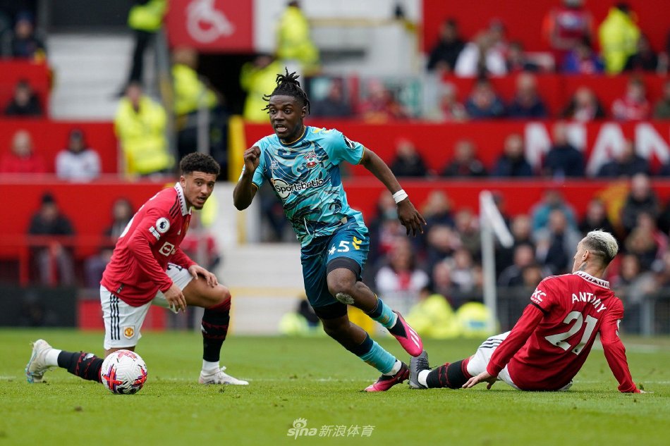 中心舞台 中心舞台