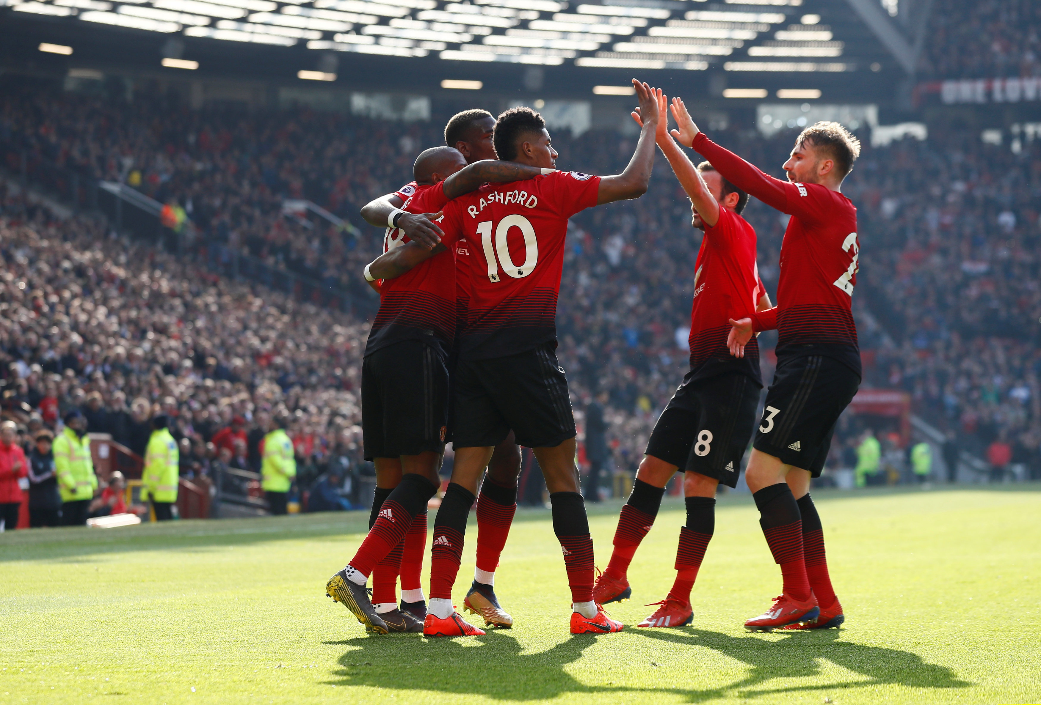 她在某次访 她在某次访