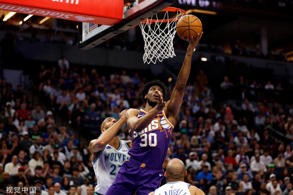 充满压迫力 充满压迫力