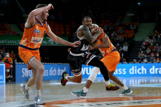 新疆参与一 新疆参与一